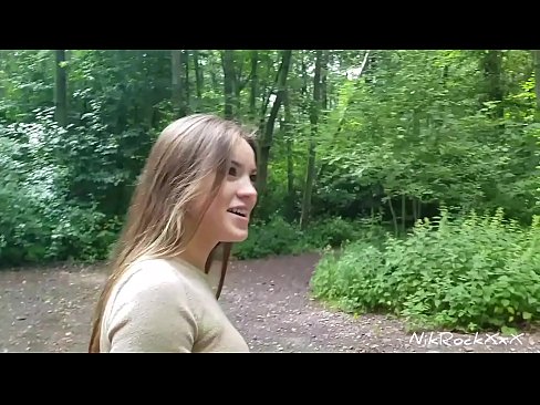 ❤️ Ech hunn dem Evelina virgeschloen datt mir op enger ëffentlecher Plaz fécken! Si sot jo. Dunn hunn ech hatt an den Arsch gefickt an an hirem Mond kum. Dunn huet si sech selwer gepisst. ❤️❌ Qualitéit Sex bei eis ☑