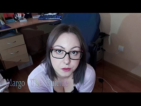 ❤️ Sexy Meedchen mat Brëll suckelt Dildo déif op der Kamera ❤️❌ Qualitéit Sex bei eis ☑