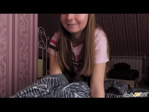 ❤️ Blondie suckelt hir BFF's déif a kritt Cum an hirem Mond ❤️❌ Qualitéit Sex bei eis ☑